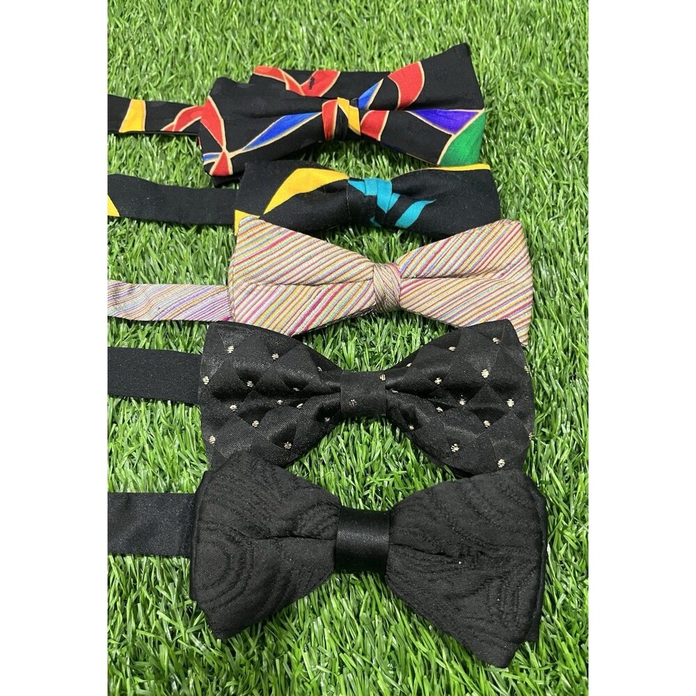 Lot of 5 Vintage Mens Bow Ties  Tied Some Silk Various Brands